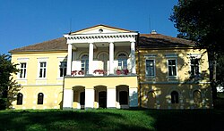 HONTIANSKE MORAVCE-MANOR HOUSE
